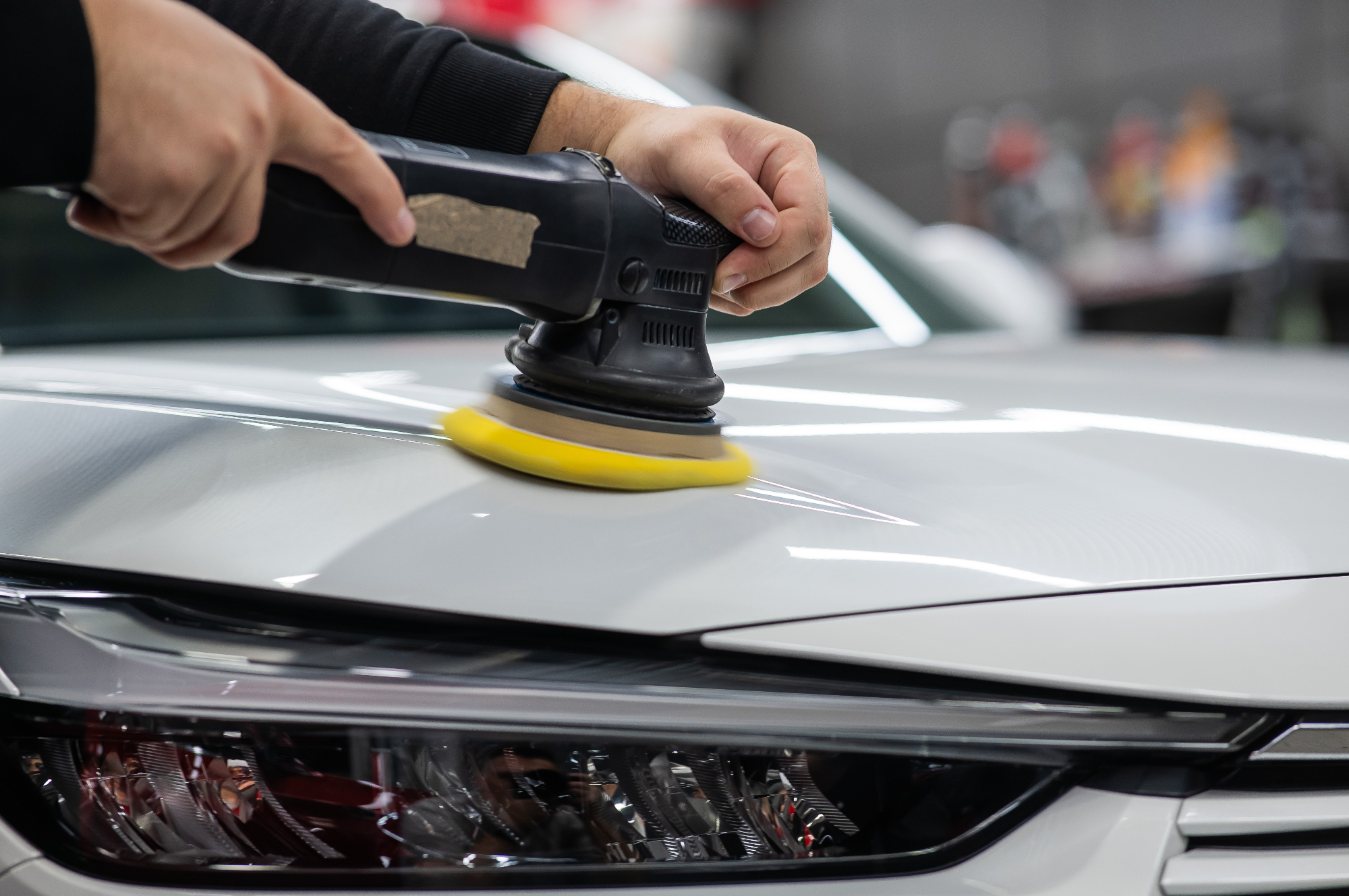 Poliranje avtomobila je povrnilo sijaj mojemu avtu